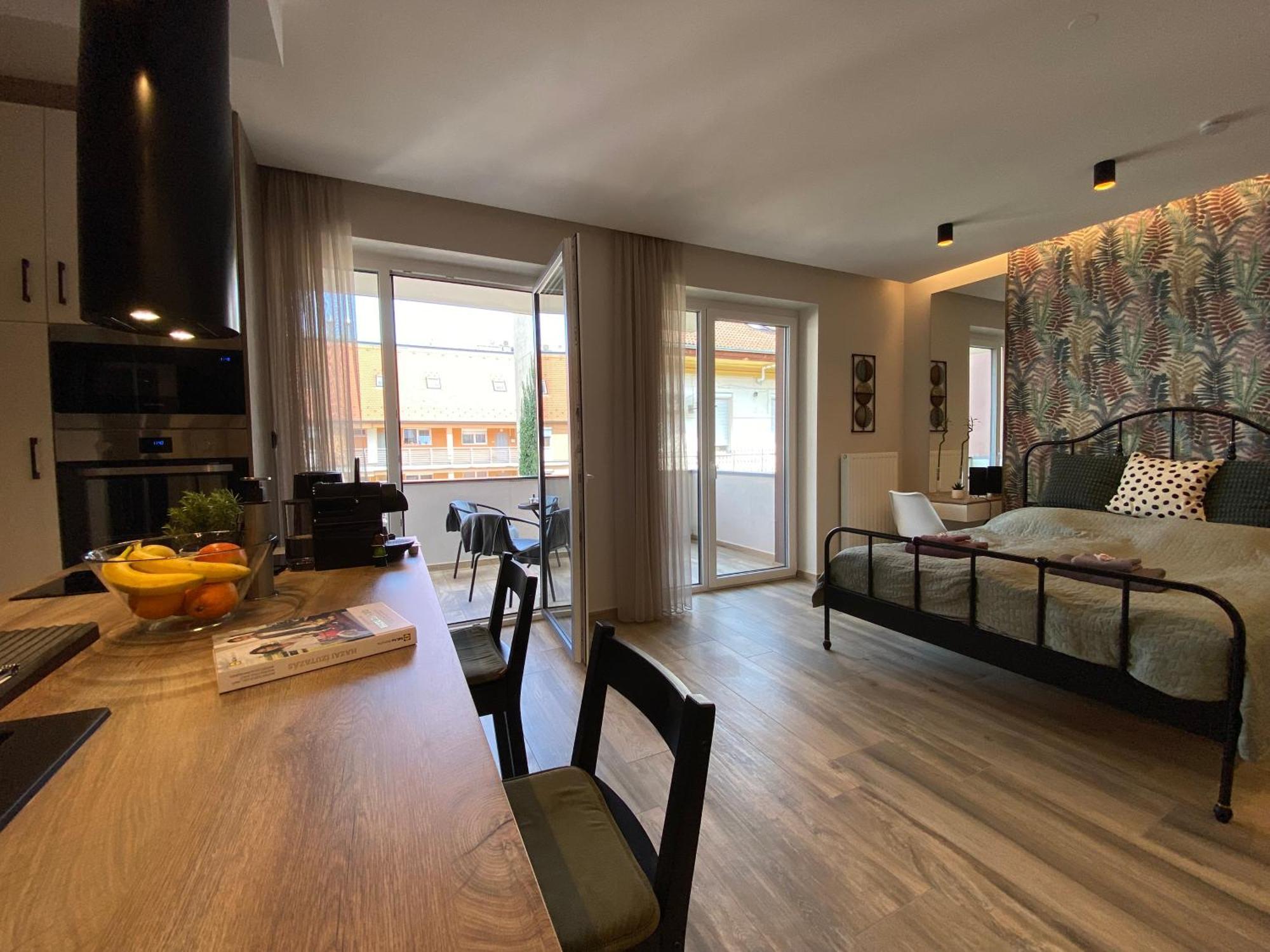 T27 Apartments Free Parking Ingyenes Zart Parkolo Gyor Exterior photo