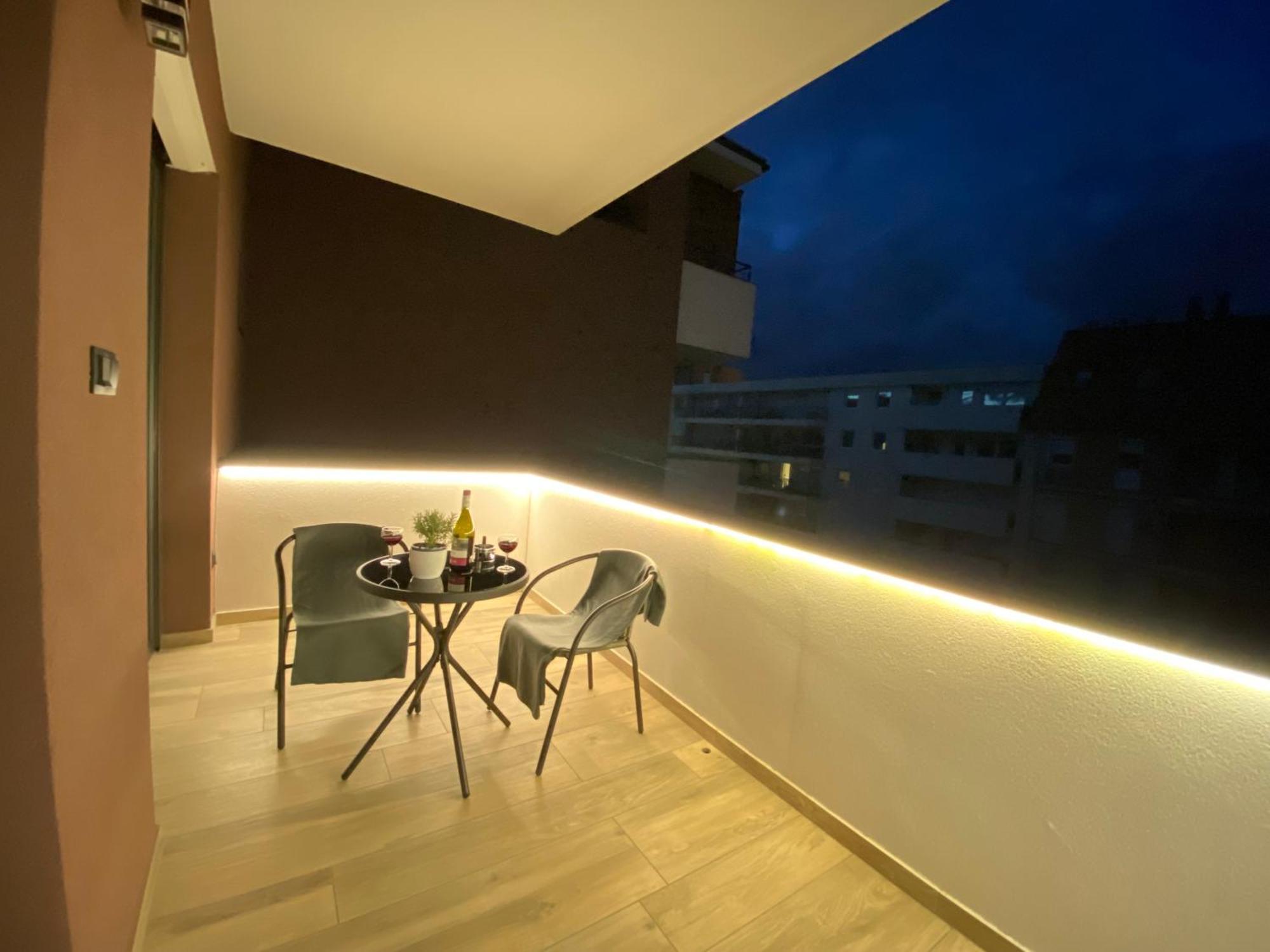 T27 Apartments Free Parking Ingyenes Zart Parkolo Gyor Exterior photo