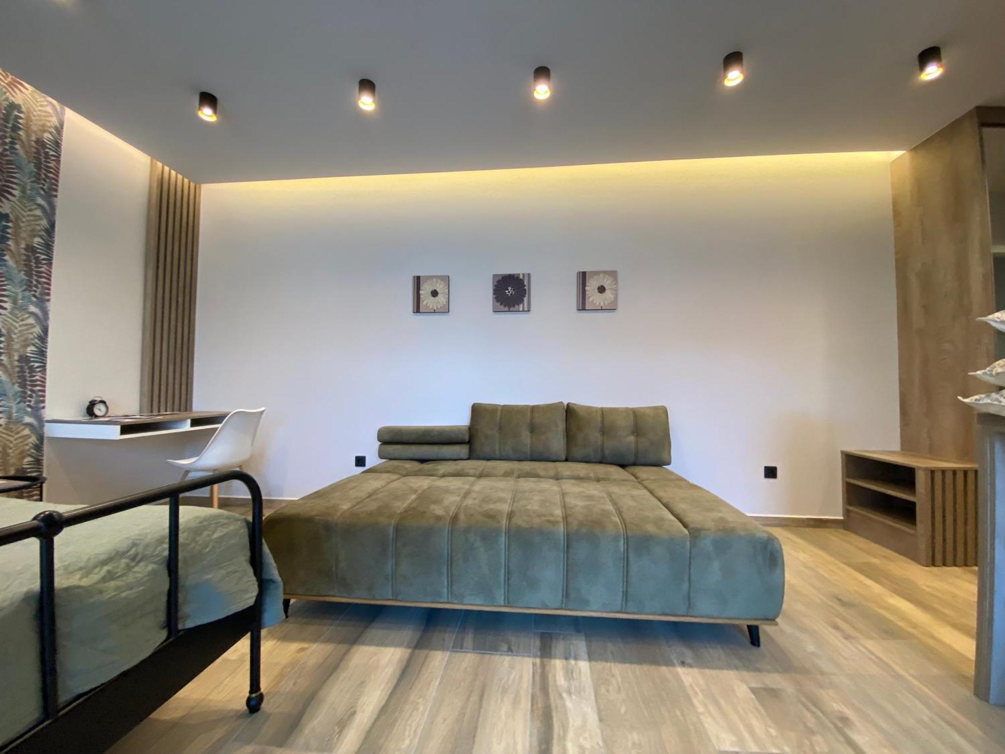 T27 Apartments Free Parking Ingyenes Zart Parkolo Gyor Exterior photo