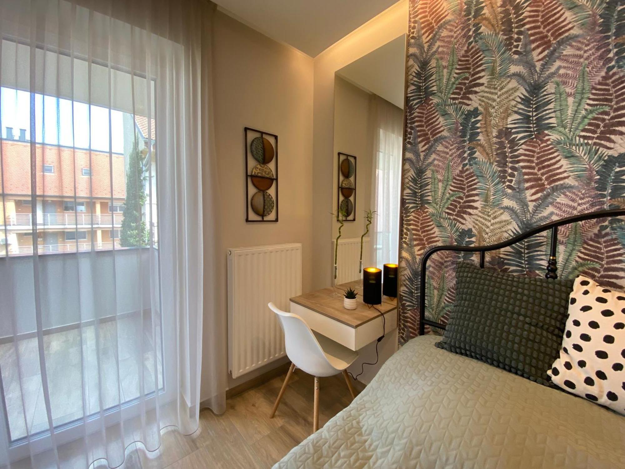 T27 Apartments Free Parking Ingyenes Zart Parkolo Gyor Exterior photo