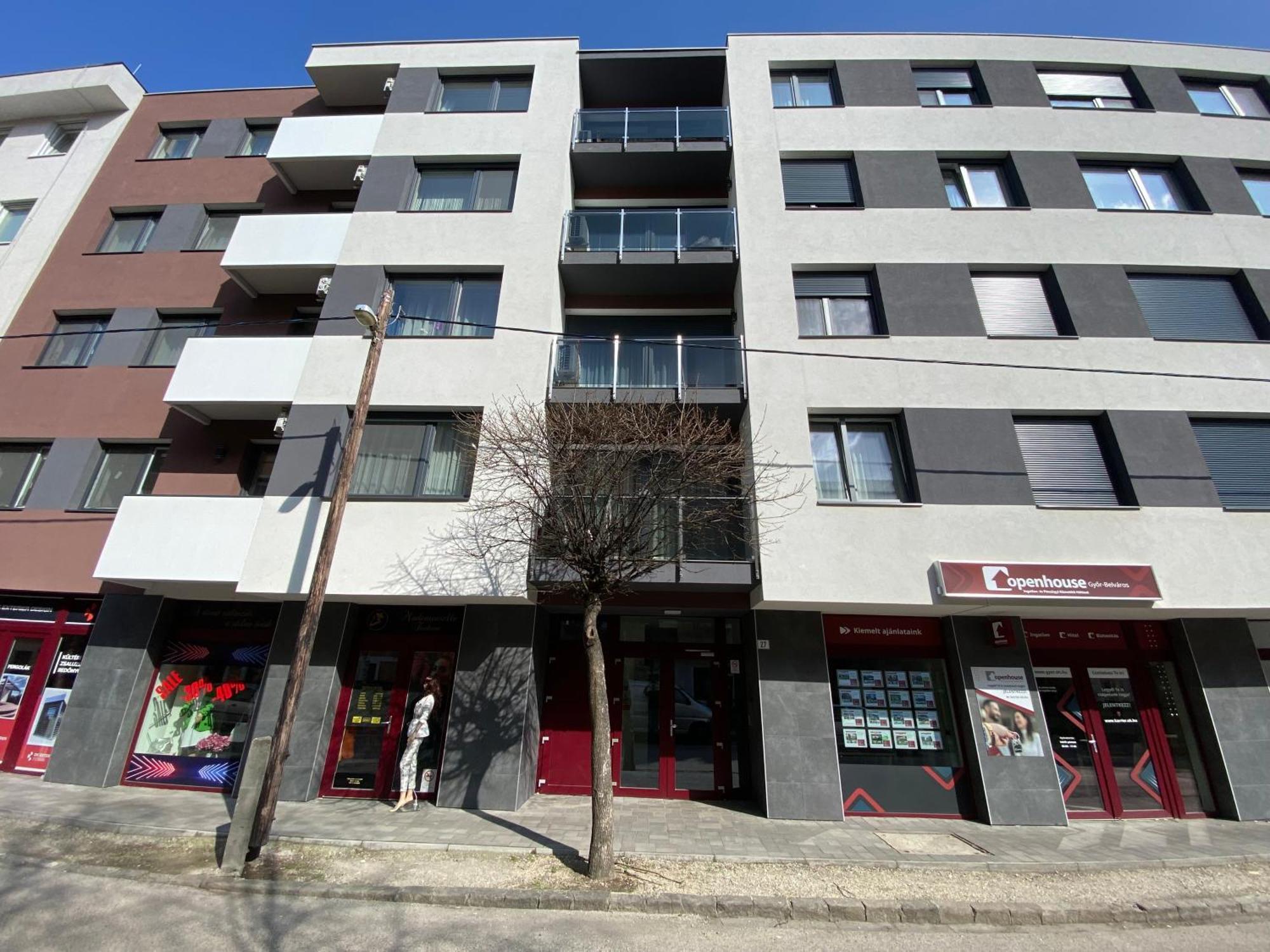 T27 Apartments Free Parking Ingyenes Zart Parkolo Gyor Exterior photo